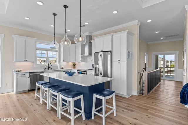 $2,270,000 | 101 East 1st Street, Ocean Isle Beach, NC 28469