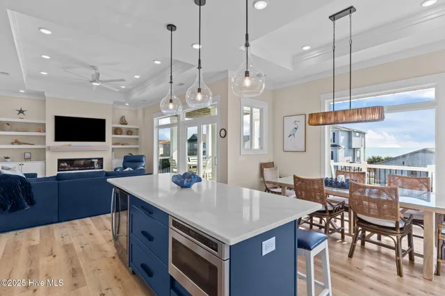 $2,270,000 | 101 East 1st Street, Ocean Isle Beach, NC 28469