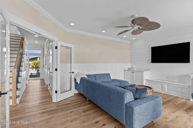 $2,270,000 | 101 East 1st Street, Ocean Isle Beach, NC 28469