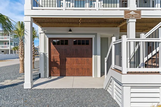 $2,270,000 | 101 East 1st Street, Ocean Isle Beach, NC 28469