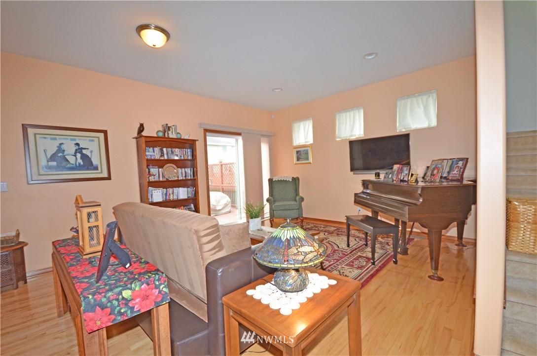 1224 186th Street Southeast Bothell, WA 98012 - Photo 12 of 14 Gallery Image 12