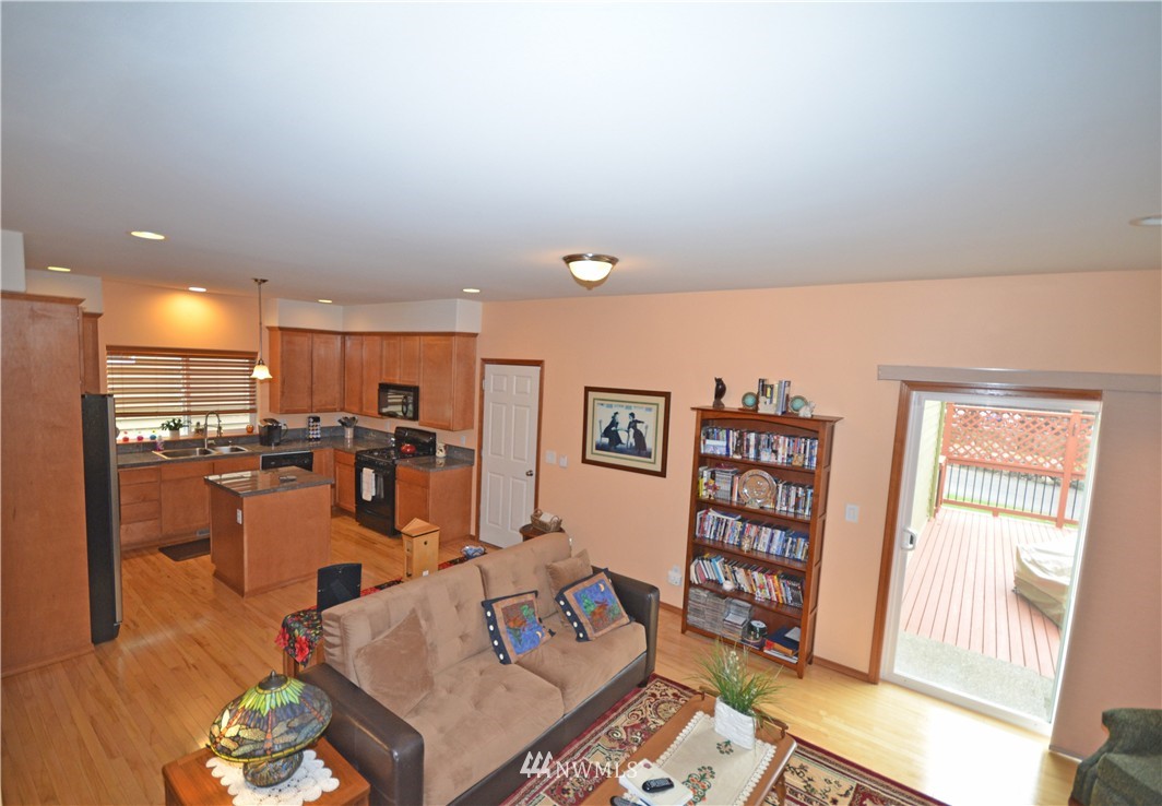 1224 186th Street Southeast Bothell, WA 98012 - Photo 8 of 14 Gallery Image 8