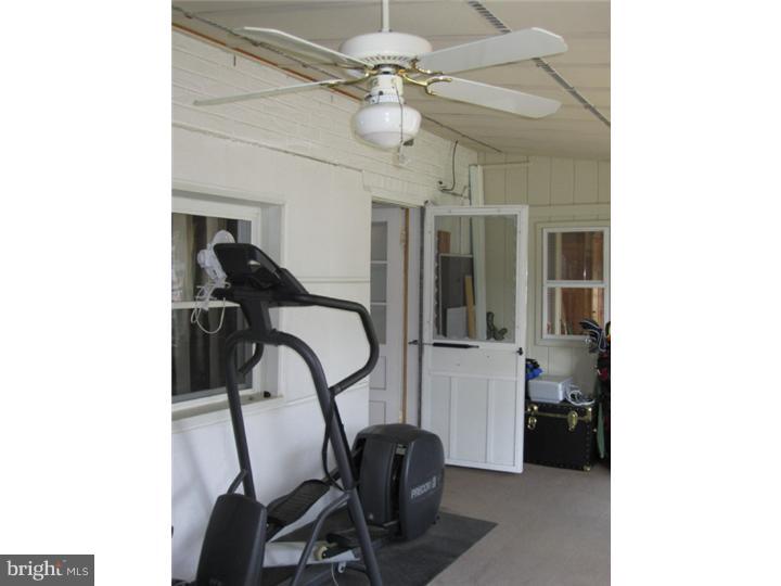 12755 Dunks Ferry Road Philadelphia, PA 19154 - Photo 13 of 21 Sun Room