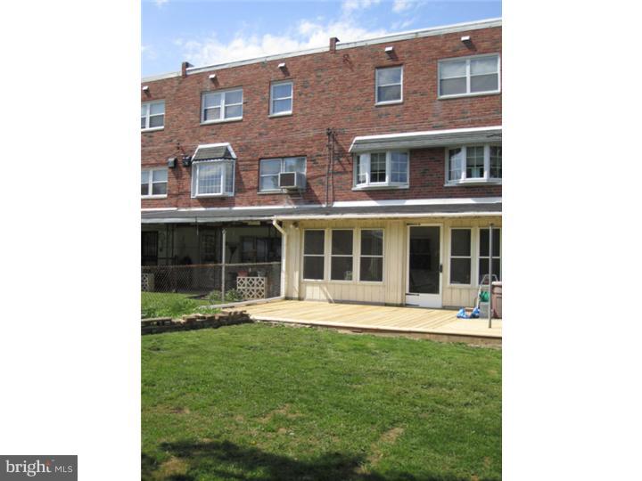 12755 Dunks Ferry Road Philadelphia, PA 19154 - Photo 14 of 21 Deck