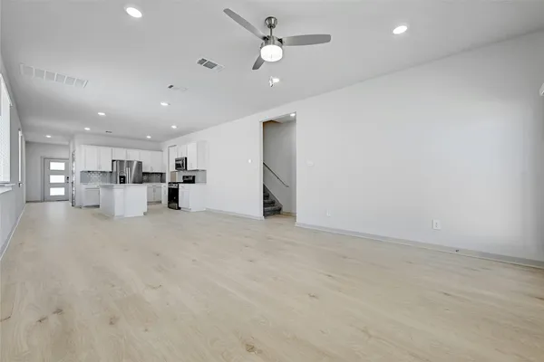 $2,095 | 121 New Hvn Street, San Marcos, TX 78666