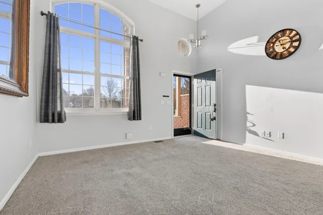 $234,900 | 166 Clubhouse Circle, Walled Lake, MI 48390