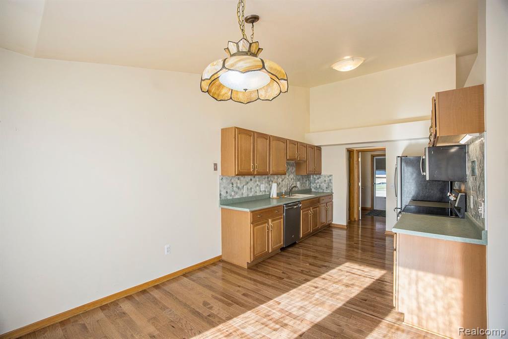 50734 Raintree Court Chesterfield, MI 48047 - Photo 9 of 26