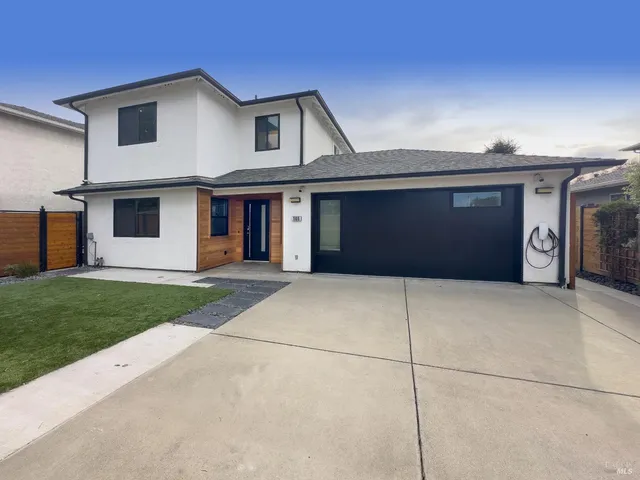 $999,888 | 1906 Hoffman Boulevard, Richmond, CA 94804