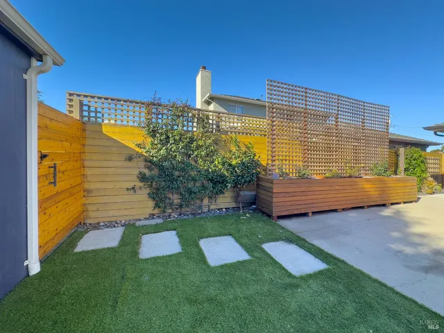 $1,099,000 | 1906 Hoffman Boulevard, Richmond, CA 94804