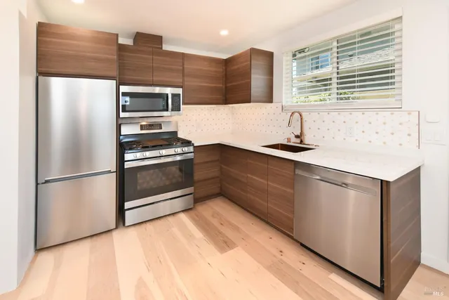 $1,099,000 | 1906 Hoffman Boulevard, Richmond, CA 94804