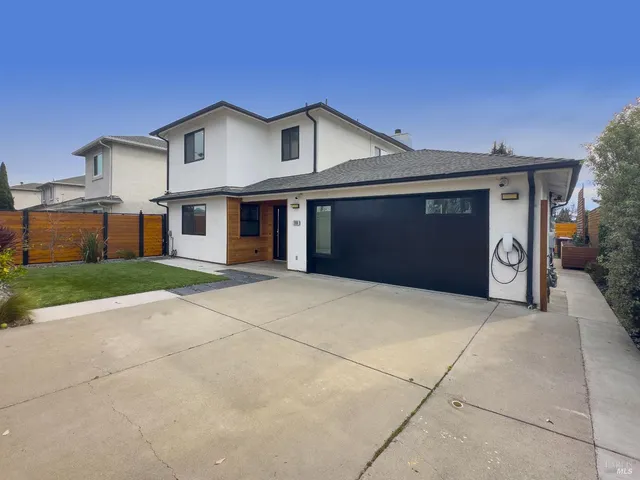 $999,888 | 1906 Hoffman Boulevard, Richmond, CA 94804