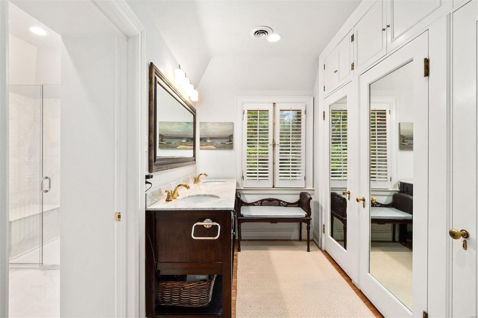 12033 Robyn Park Drive St. Louis, MO 63131 - Photo 24 of 49