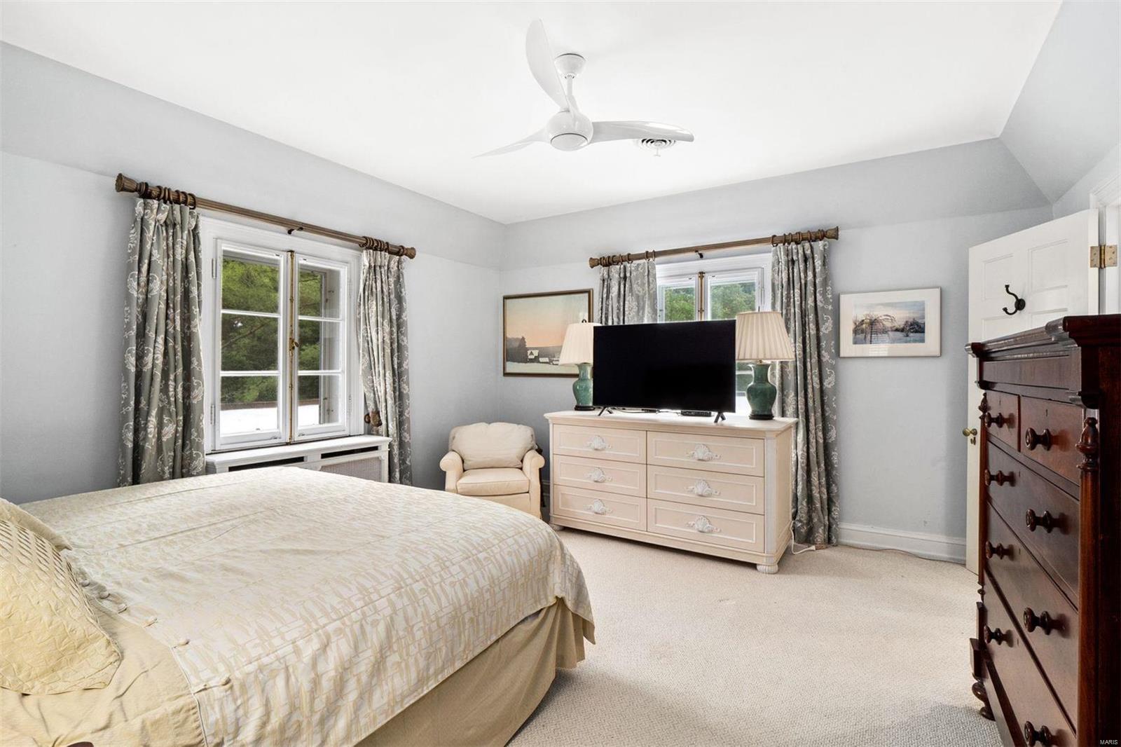 12033 Robyn Park Drive St. Louis, MO 63131 - Photo 26 of 49