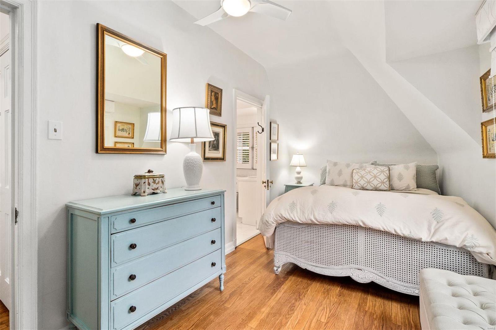 12033 Robyn Park Drive St. Louis, MO 63131 - Photo 32 of 49