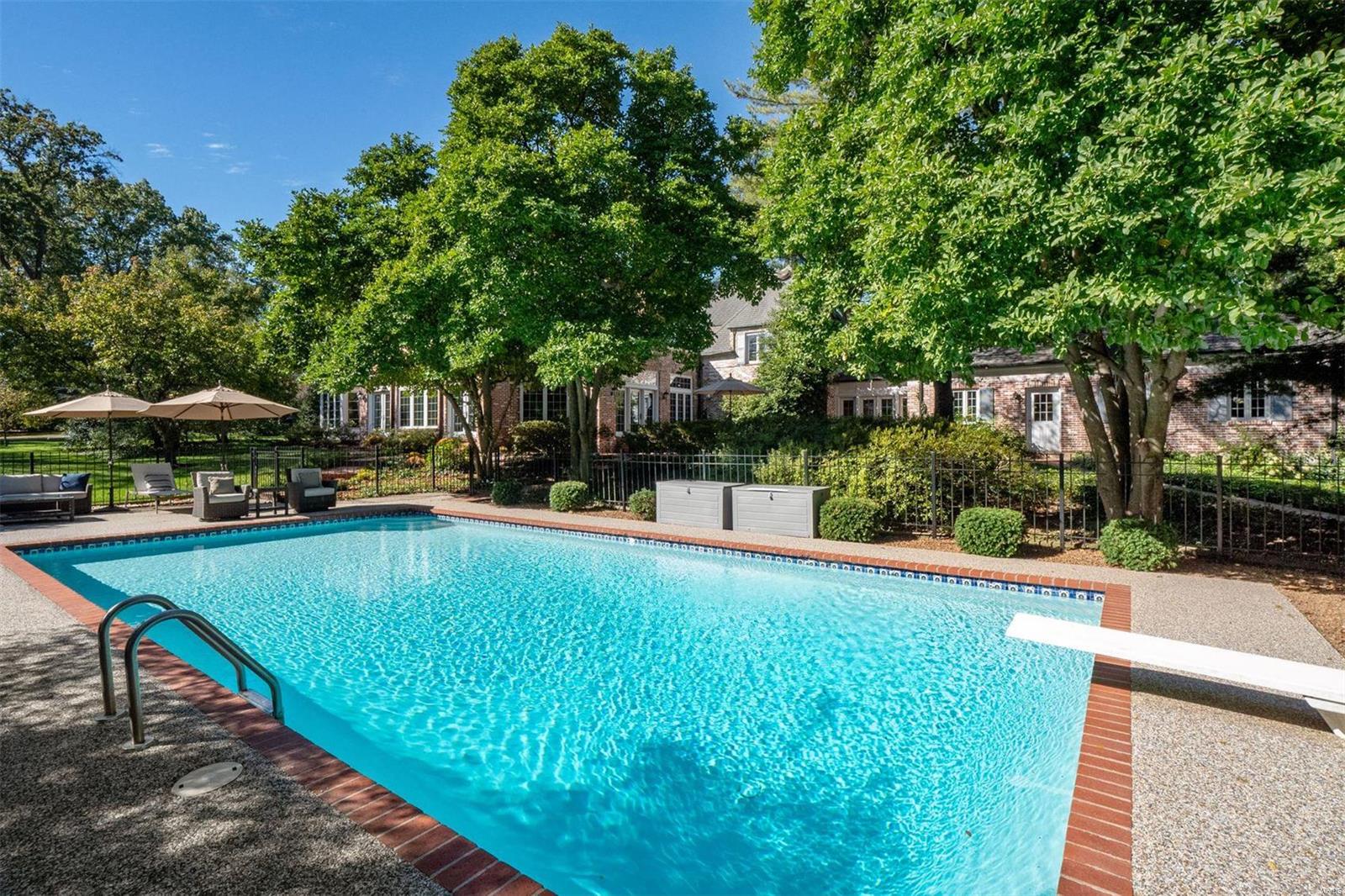 12033 Robyn Park Drive St. Louis, MO 63131 - Photo 41 of 49