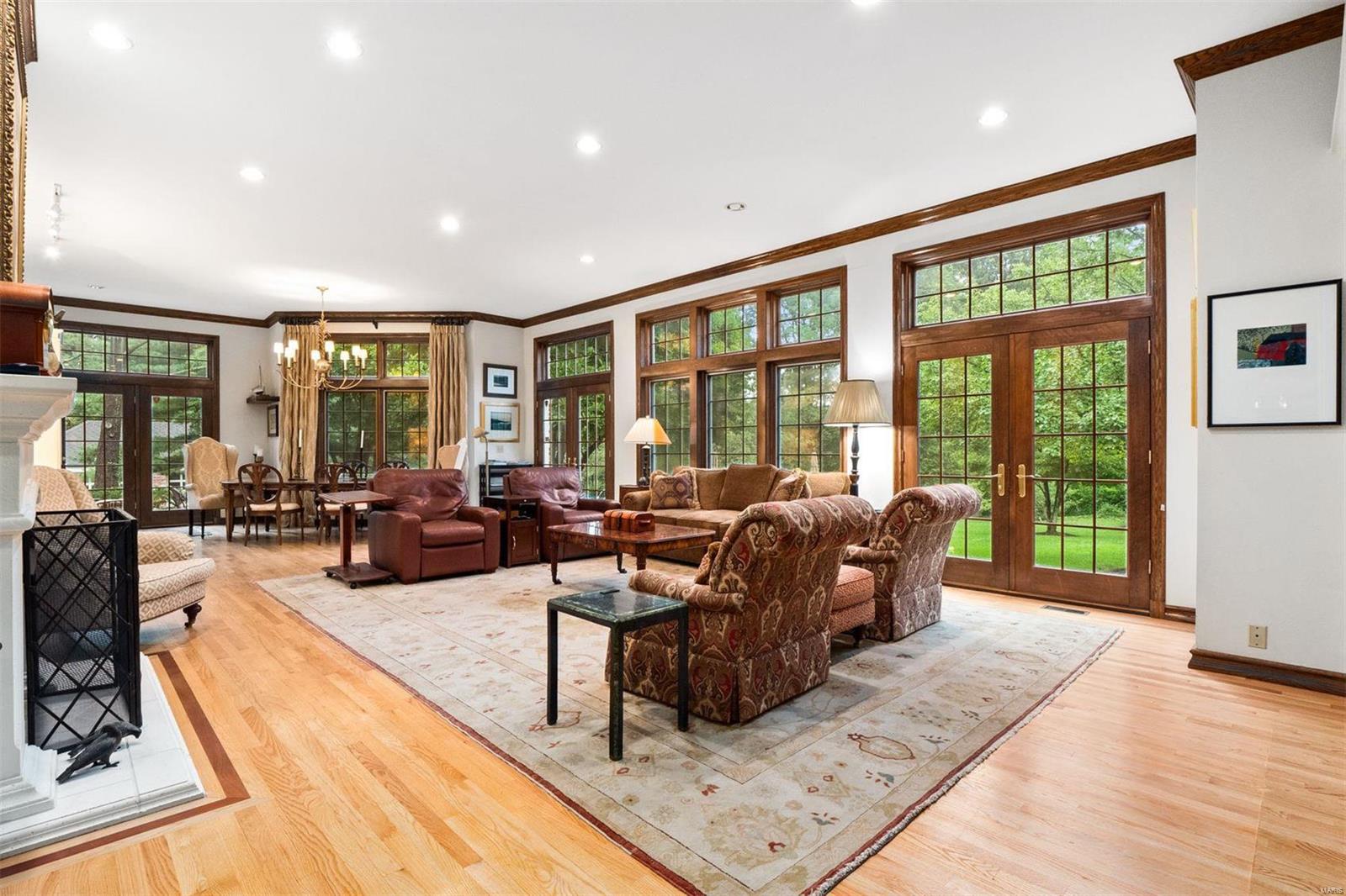 12033 Robyn Park Drive St. Louis, MO 63131 - Photo 8 of 49