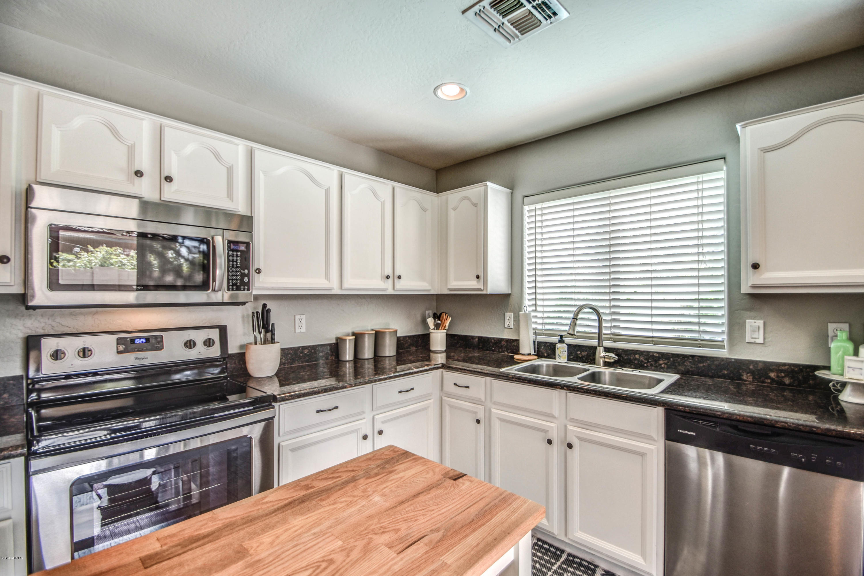 2162 West Tanner Ranch Road Queen Creek, AZ 85144 - Photo 23 of 64 KITCHEN 6