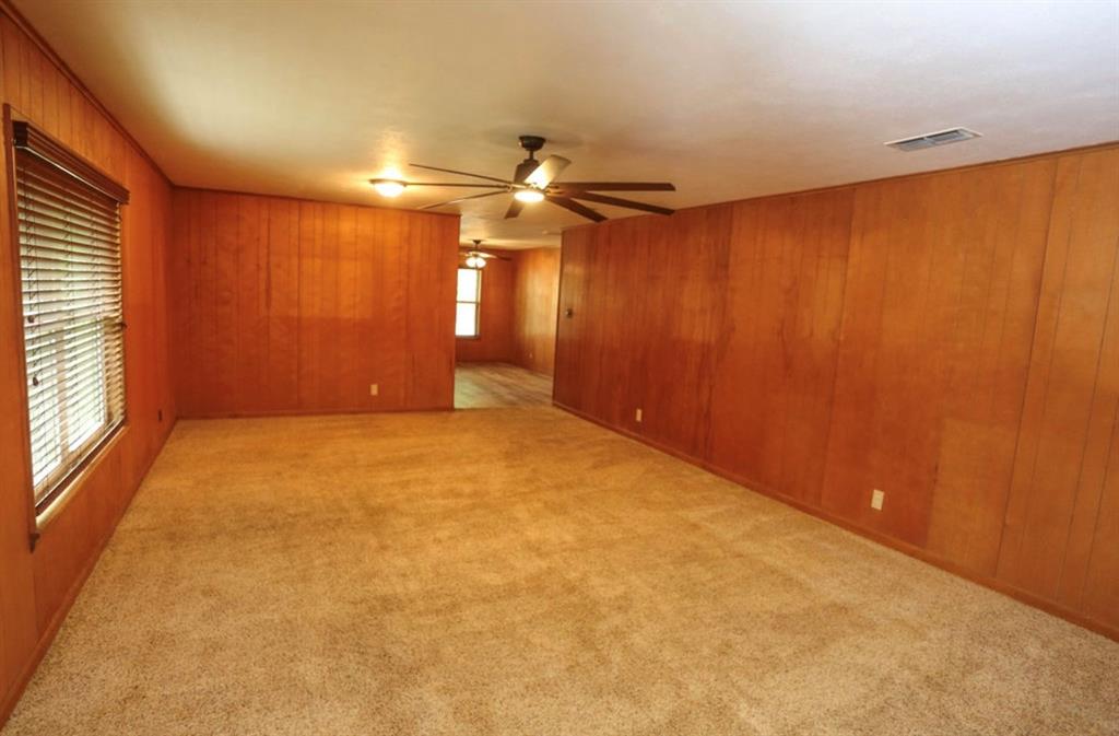 405 West Neely Avenue Comanche, TX 76442 - Photo 14 of 32