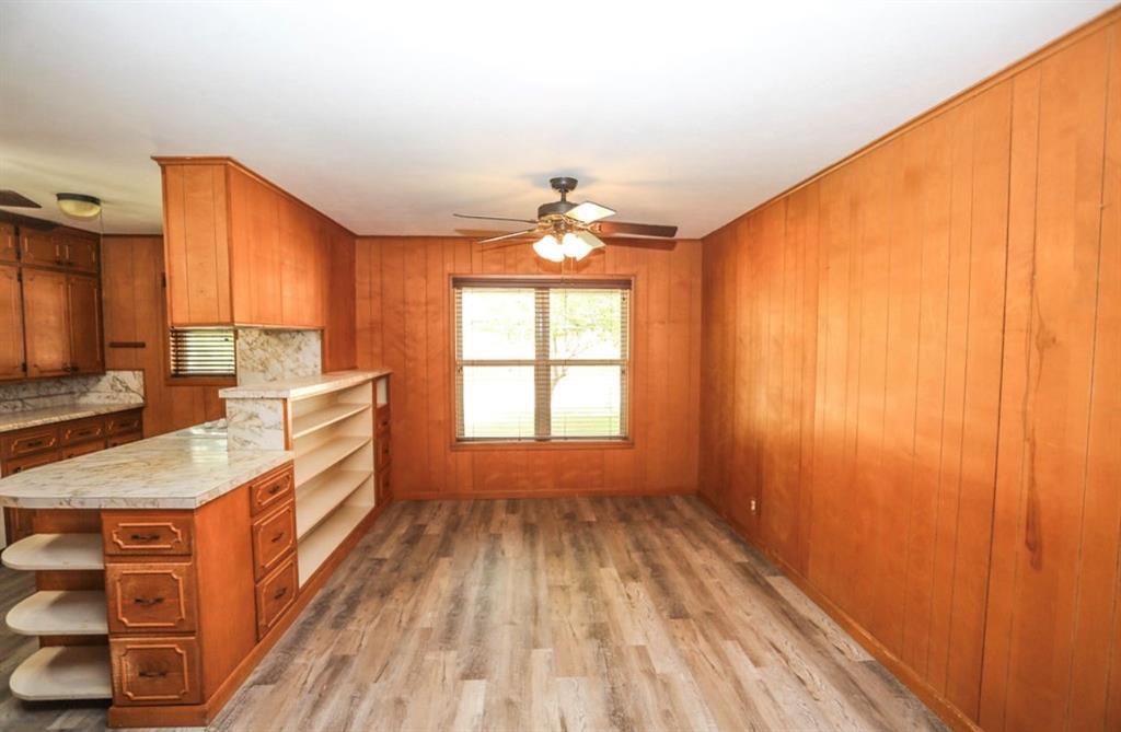 405 West Neely Avenue Comanche, TX 76442 - Photo 15 of 32