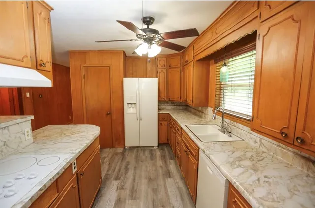 $272,000 | 405 West Neely Avenue, Comanche, TX 76442