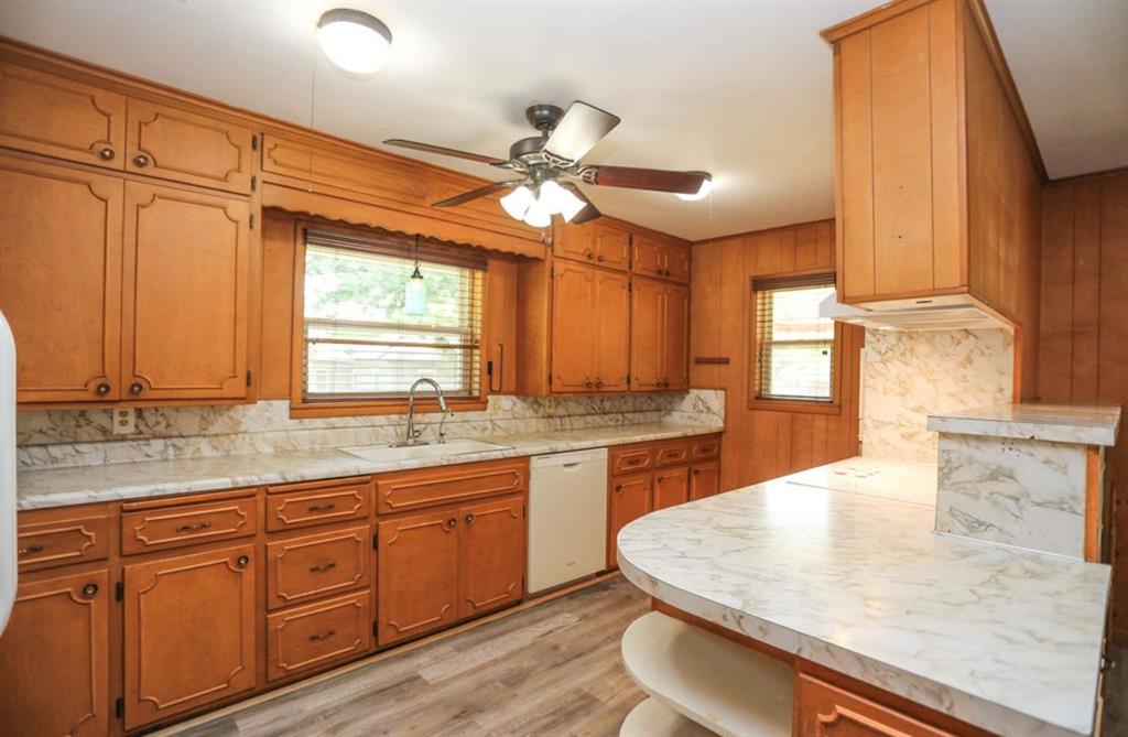 405 West Neely Avenue Comanche, TX 76442 - Photo 28 of 32