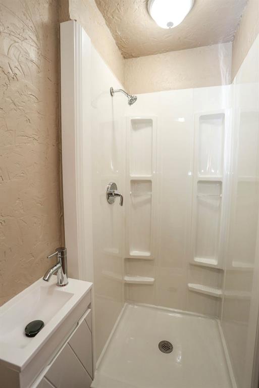 405 West Neely Avenue Comanche, TX 76442 - Photo 30 of 32