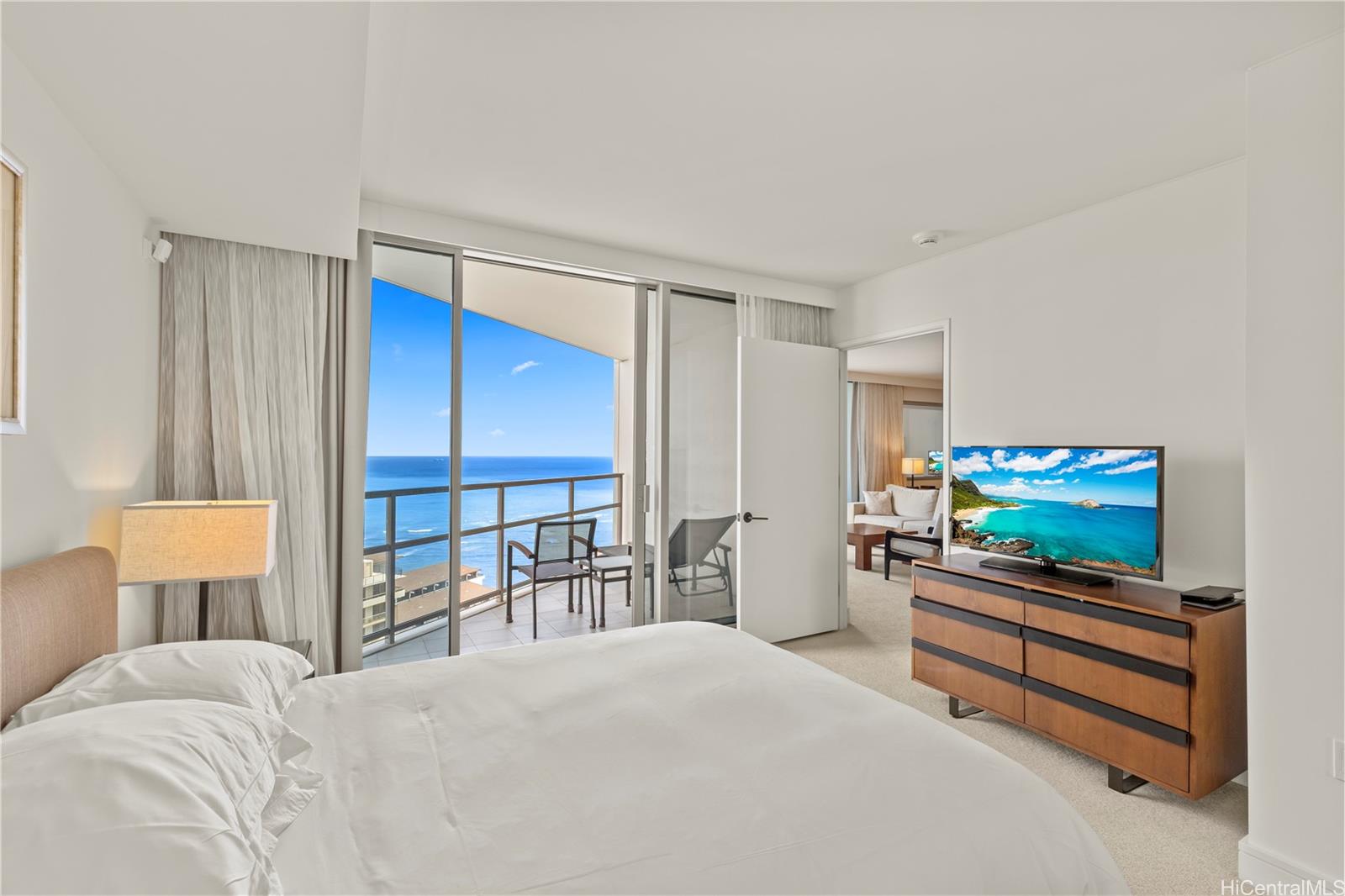223 Saratoga Road, Unit 2706 Honolulu, HI 96815 - Photo 13 of 25