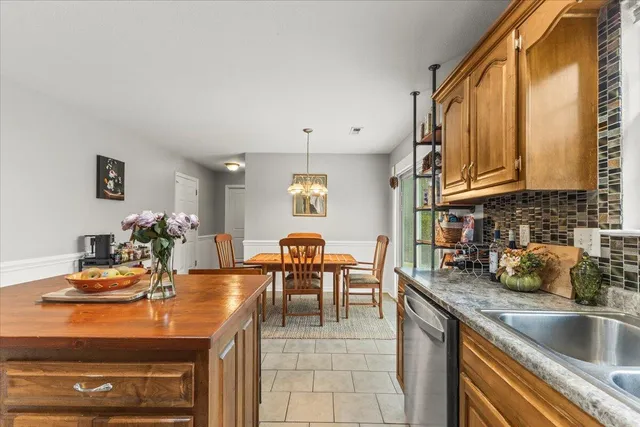 $379,900 | 425 Creeks Jewell Drive, Ringgold, GA 30736