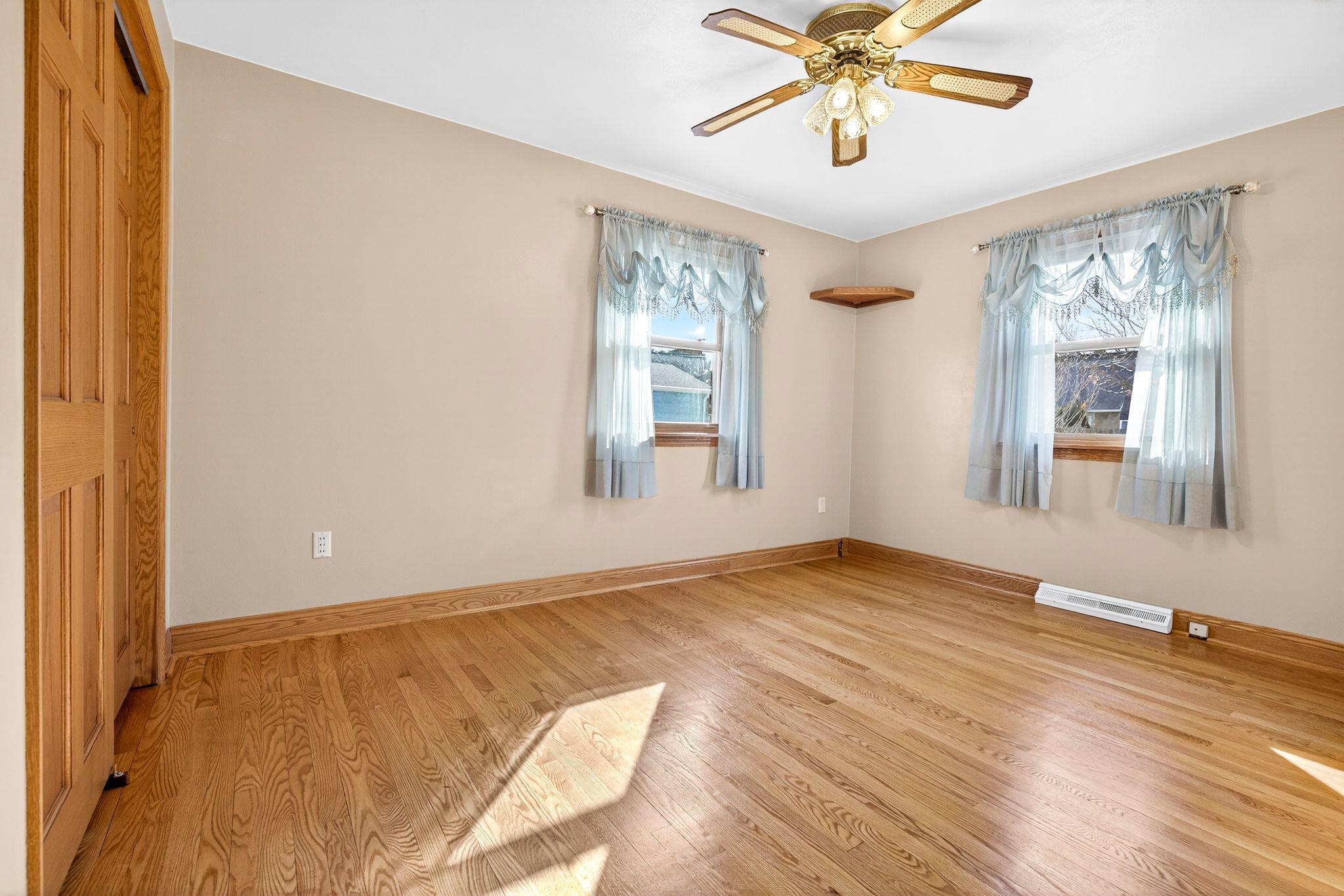 49 Fairway Court Appleton, WI 54915 - Photo 12 of 38