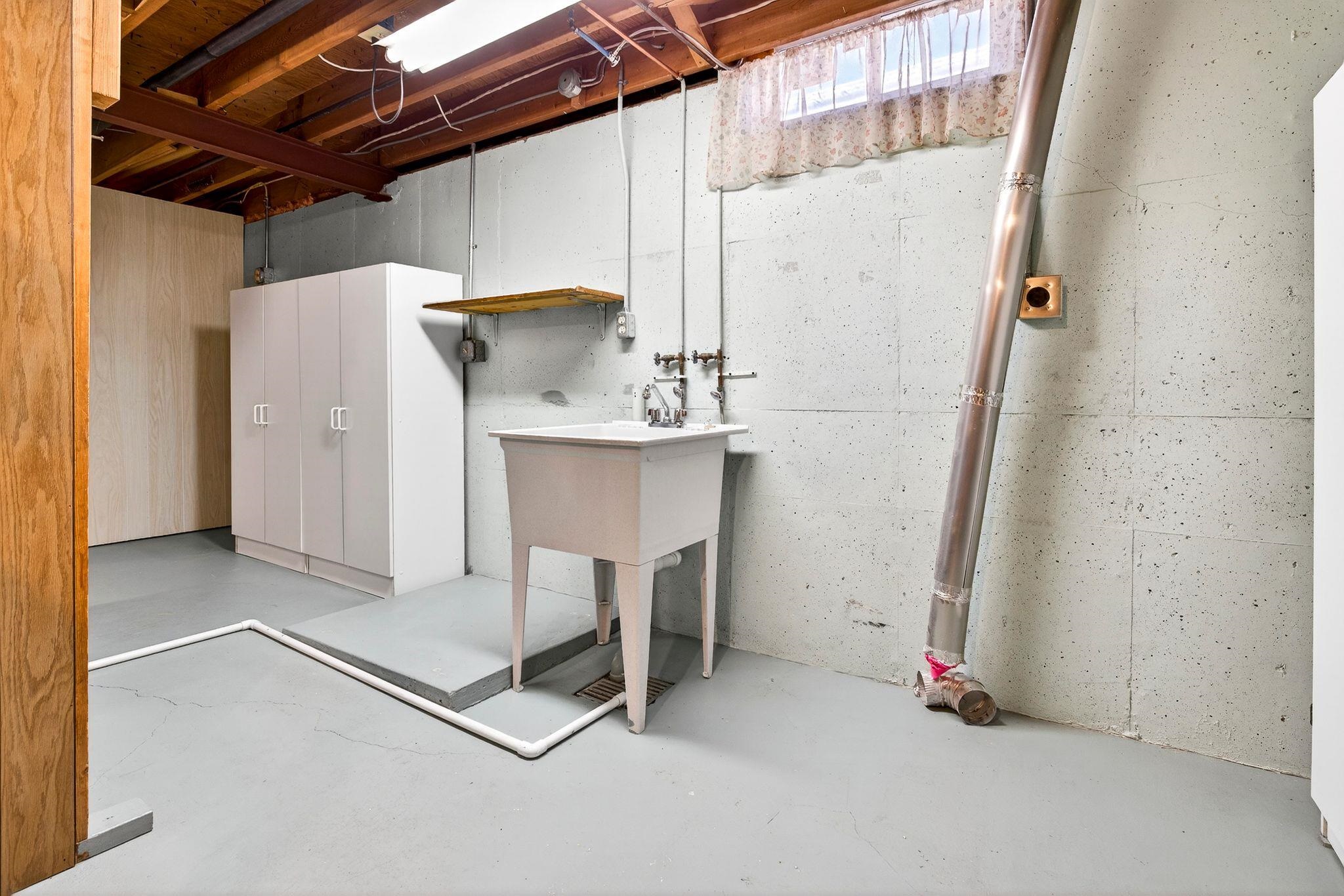 49 Fairway Court Appleton, WI 54915 - Photo 29 of 38