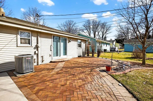 $265,000 | 49 Fairway Court, Appleton, WI 54915