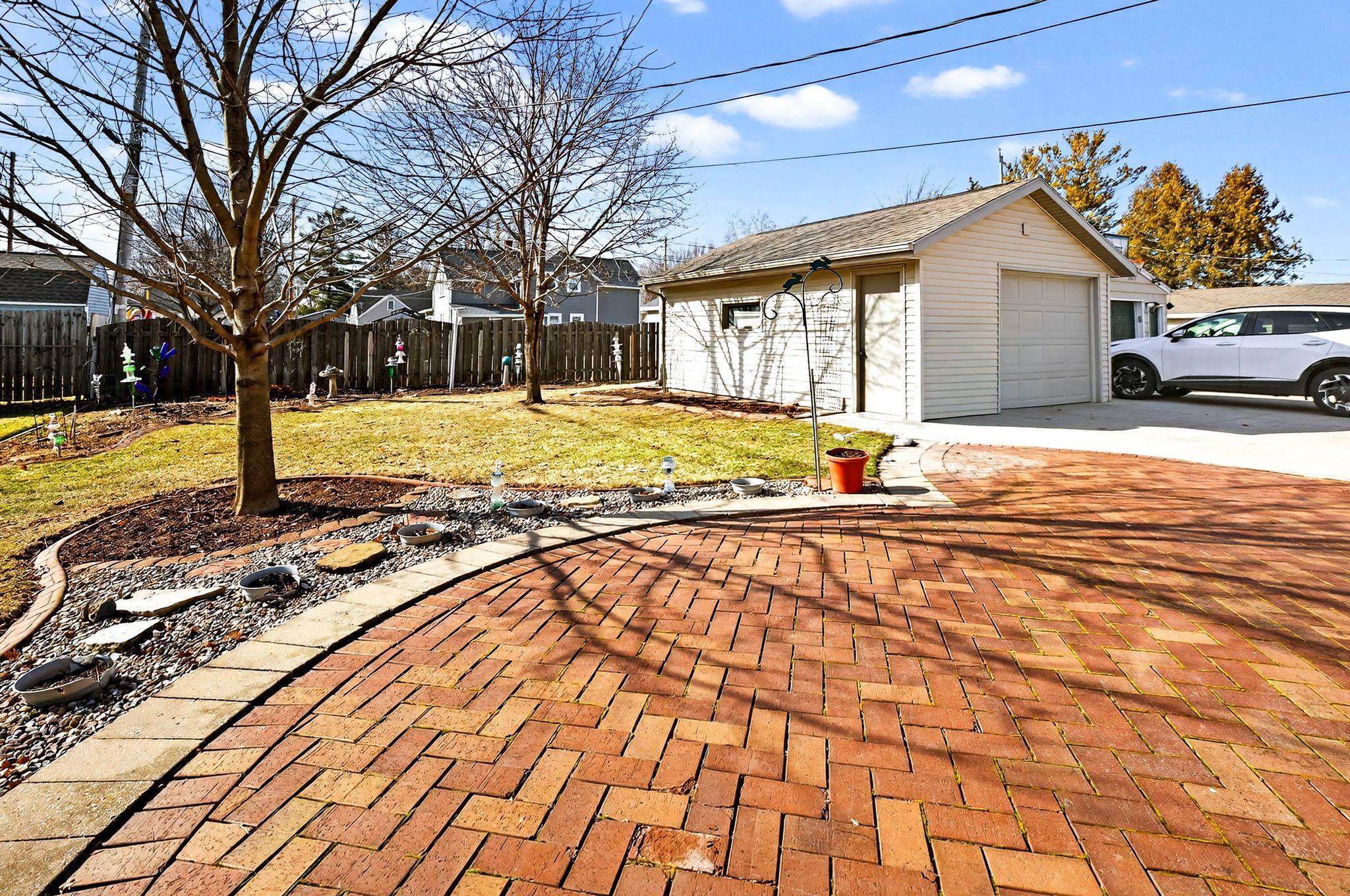 49 Fairway Court Appleton, WI 54915 - Photo 36 of 38