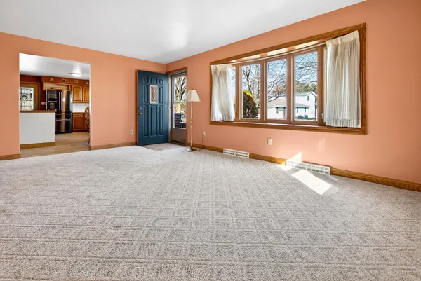 $265,000 | 49 Fairway Court, Appleton, WI 54915