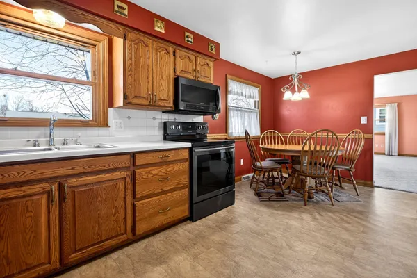 $265,000 | 49 Fairway Court, Appleton, WI 54915