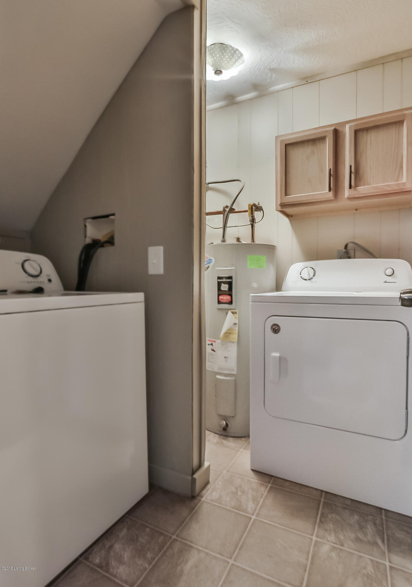 1042 Scrabble Road Bagdad, KY 40003 - Photo 24 of 43 Laundry Room
