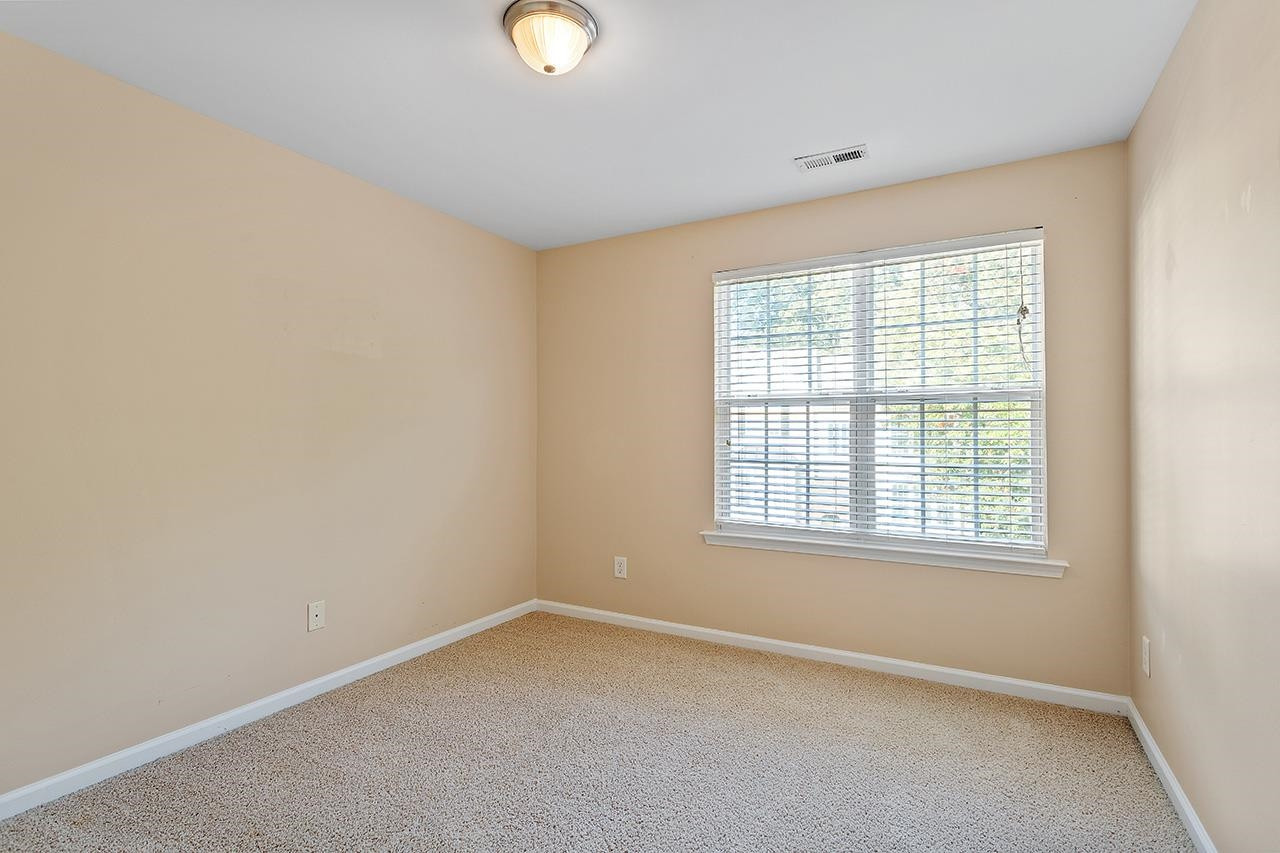 5469 Crescentview Parkway Raleigh, NC 27606 - Photo 17 of 28 Photo 17
