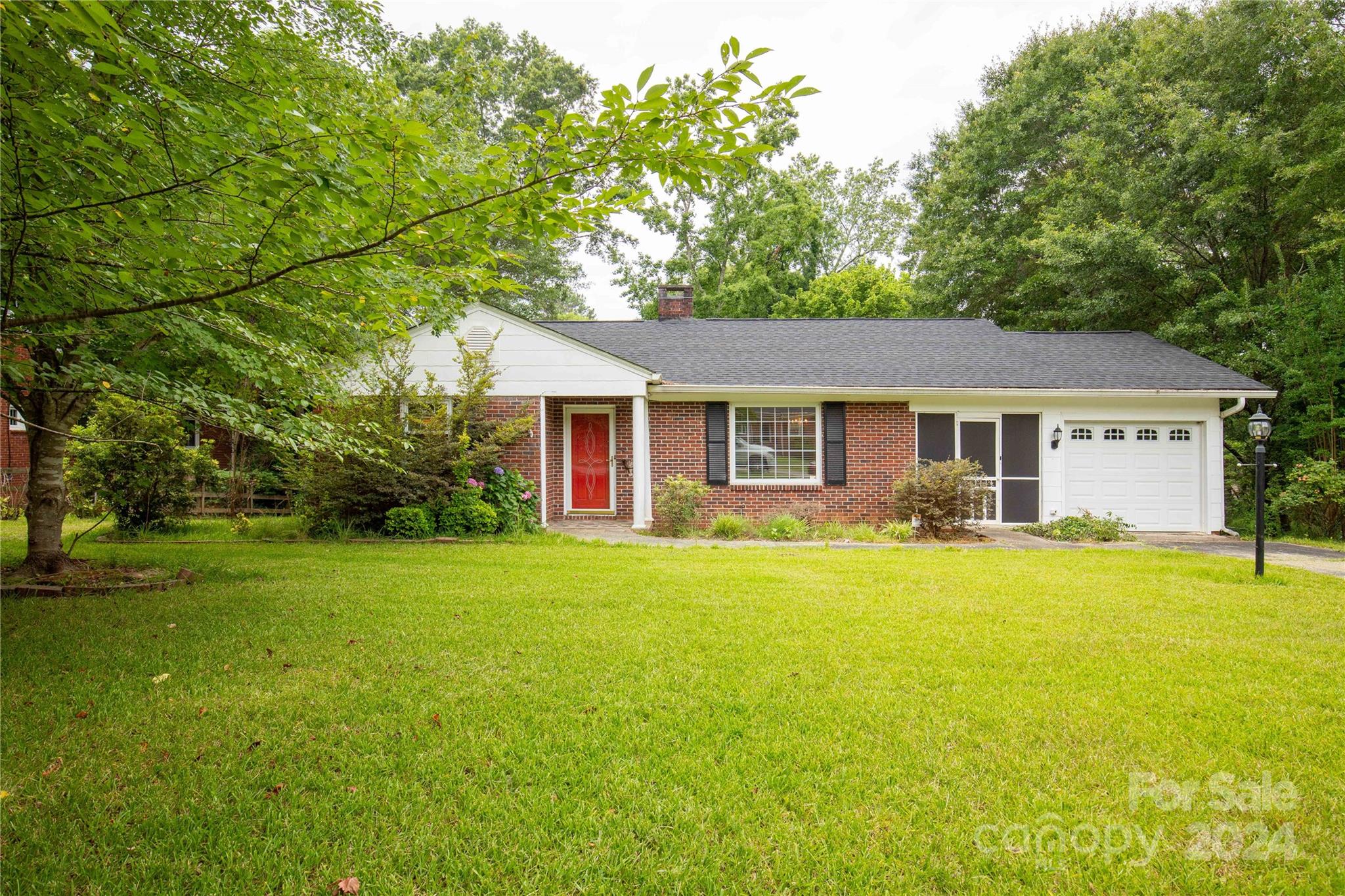 502 Gillsbrook Road Lancaster, SC 29720 - Photo 1 of 26 Gallery Image 1