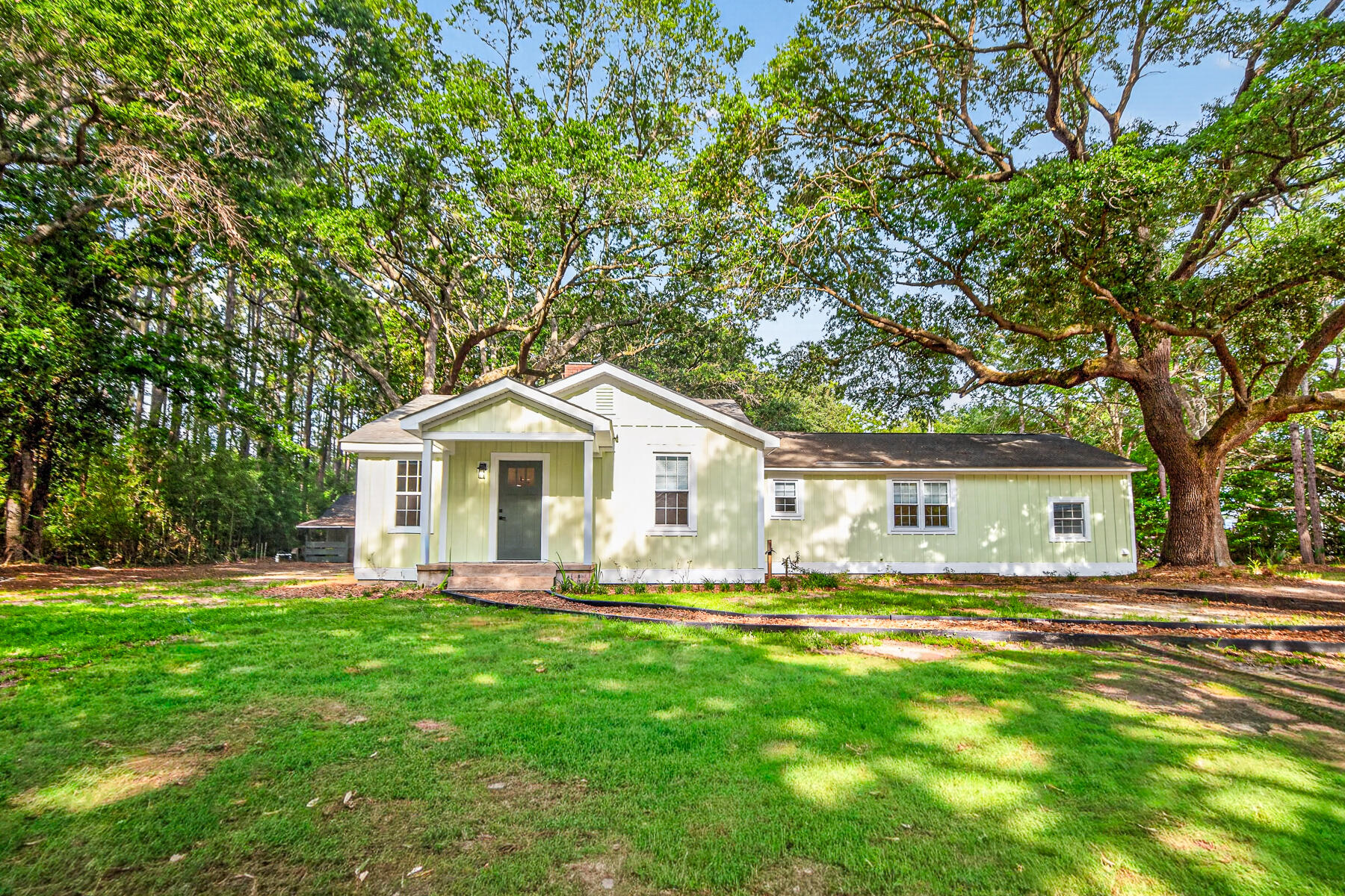 516 Dodge Lane Pinopolis, SC 29469 - Photo 2 of 29 MD-2