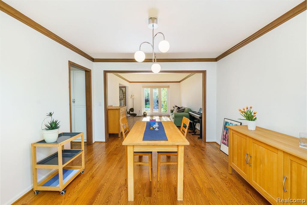349 Shellbourne Drive Rochester Hills, MI 48309 - Photo 12 of 37