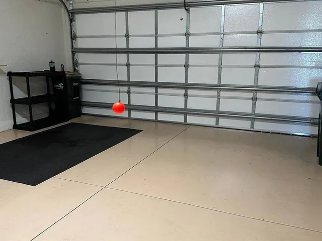 a view of a garage