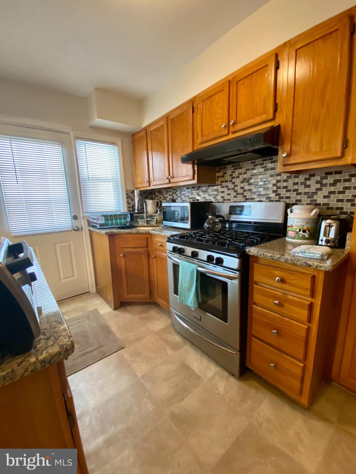 421 Torner Road Baltimore, MD 21221 - Photo 5 of 9