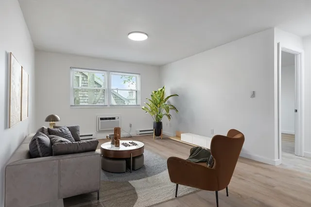 $2,400 | 303 Broadway, Unit B1, Lynn, MA 01904