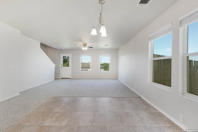 $2,100 | 5124 Brookline, Schertz, TX 78108