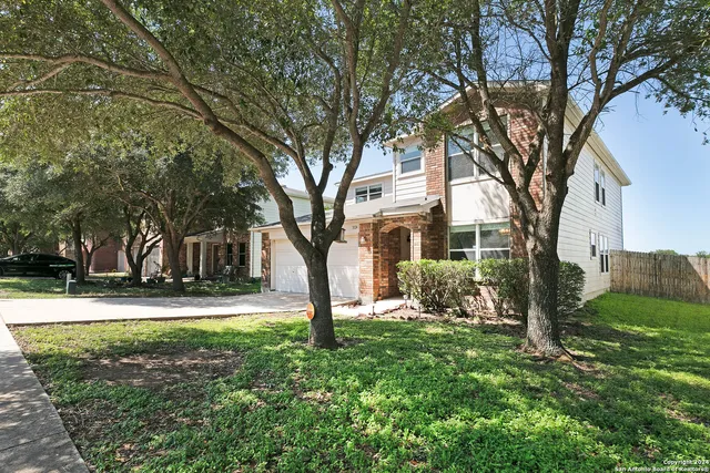 $2,100 | 5124 Brookline, Schertz, TX 78108