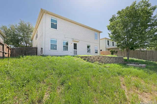 $2,100 | 5124 Brookline, Schertz, TX 78108