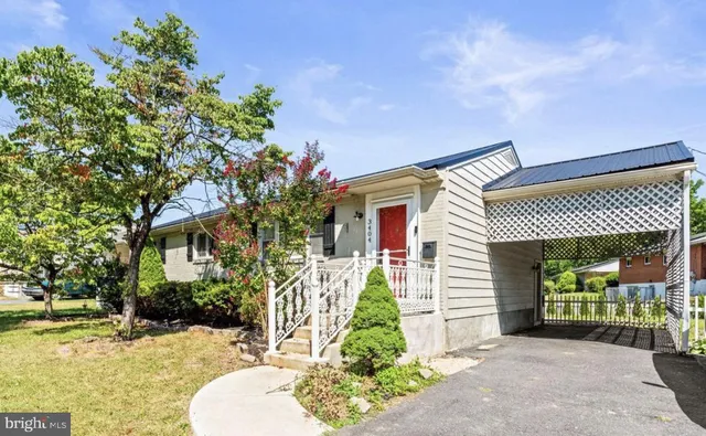 $2,100 | 3404 Ridgeway Road, Harrisburg, PA 17109