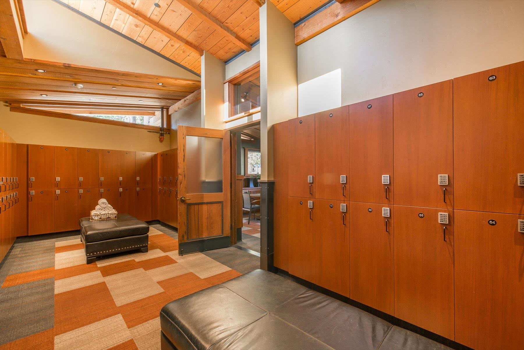 11470 Henness Road Truckee, CA 96161 - Photo 18 of 21 Gallery Image 18