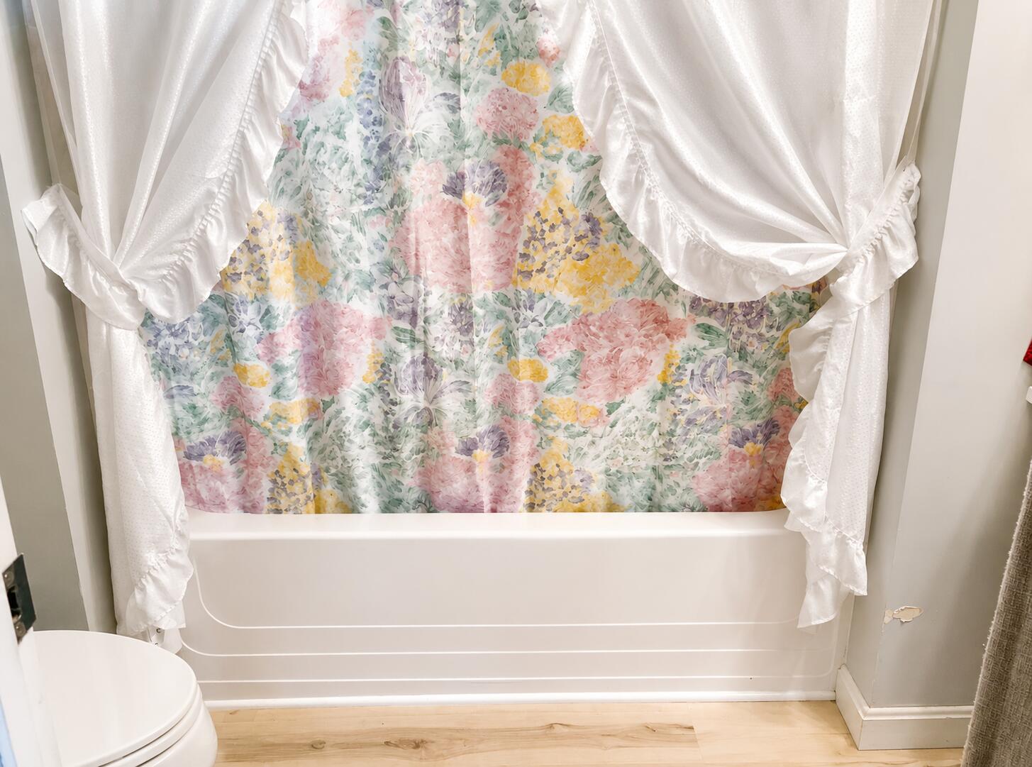 77 Main Street Mars Hill, ME 04758 - Photo 6 of 16 TUB