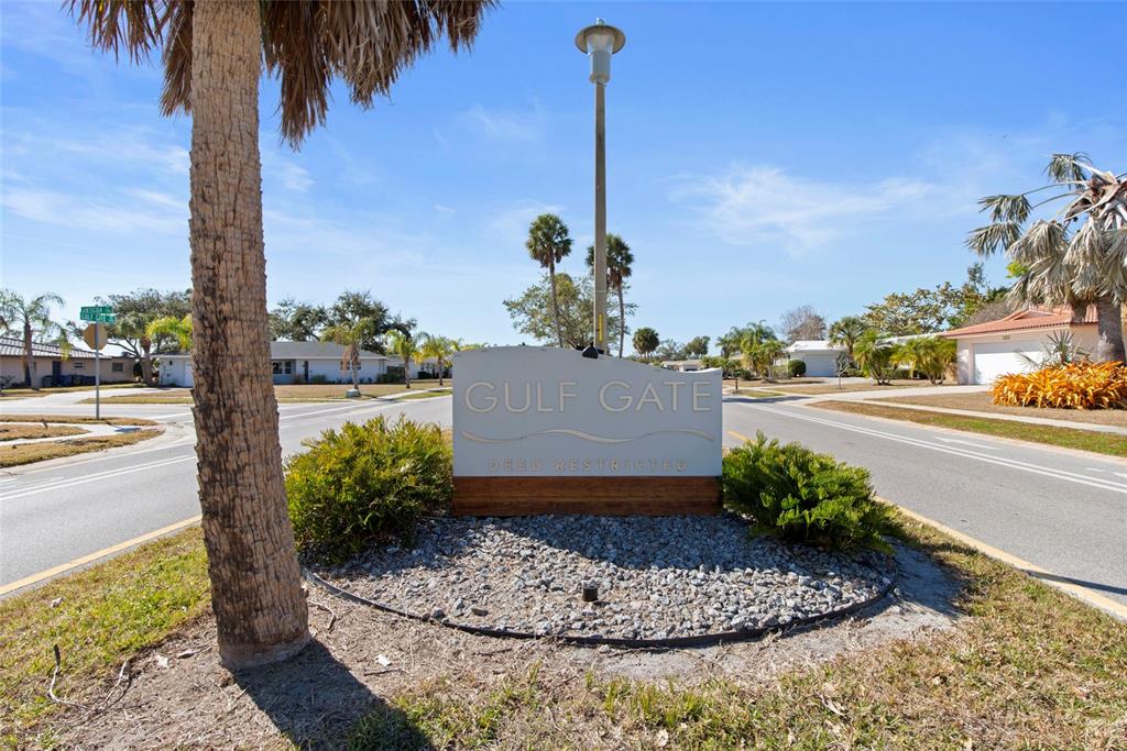 6725 Roxbury Drive Sarasota, FL 34231 - Photo 20 of 25