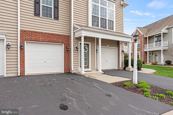 $2,300 | 752 Whitetail Drive, Hummelstown, PA 17036